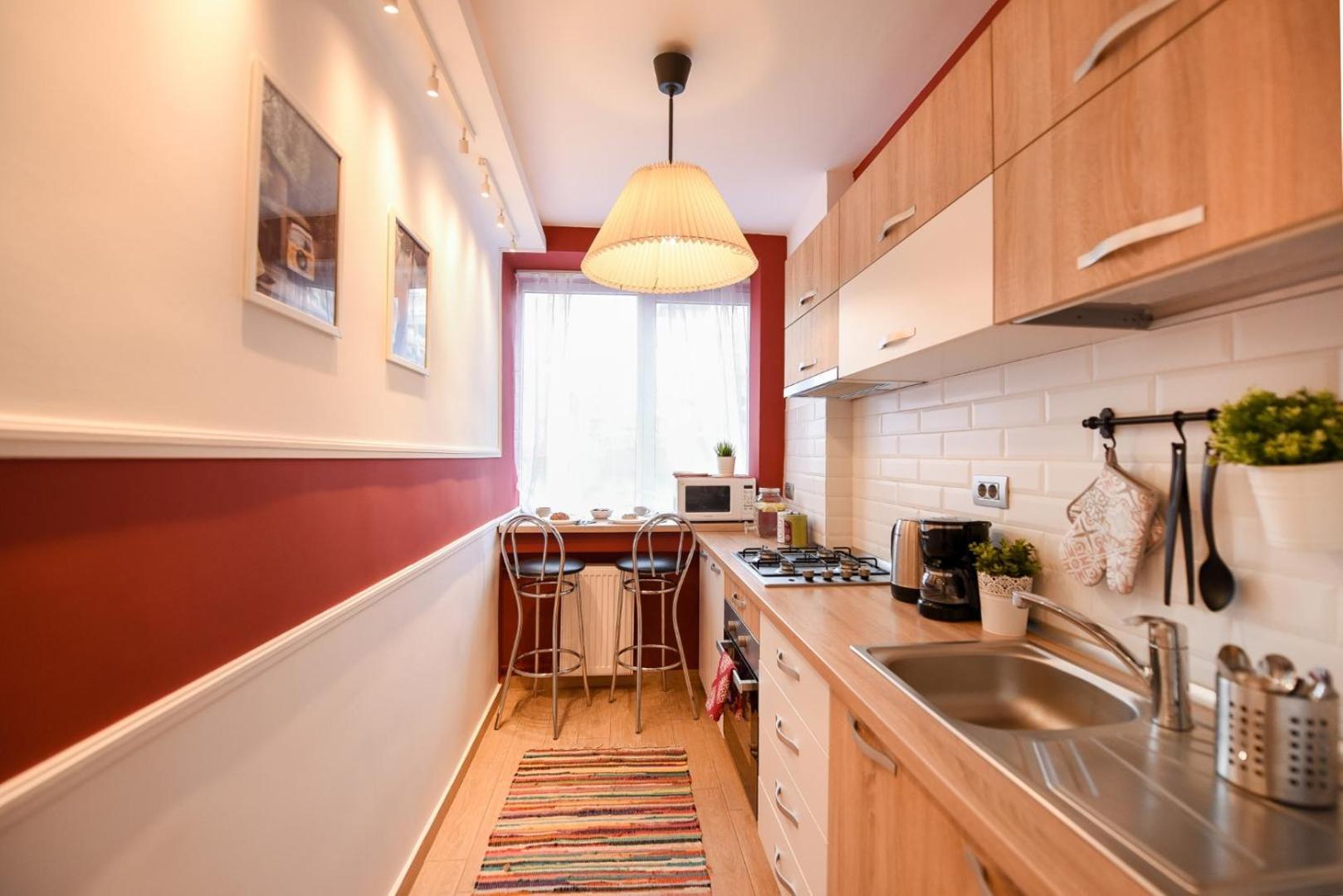Downtown Oasis: Central Apartments With Cozy Charm Bukarest Rum bild